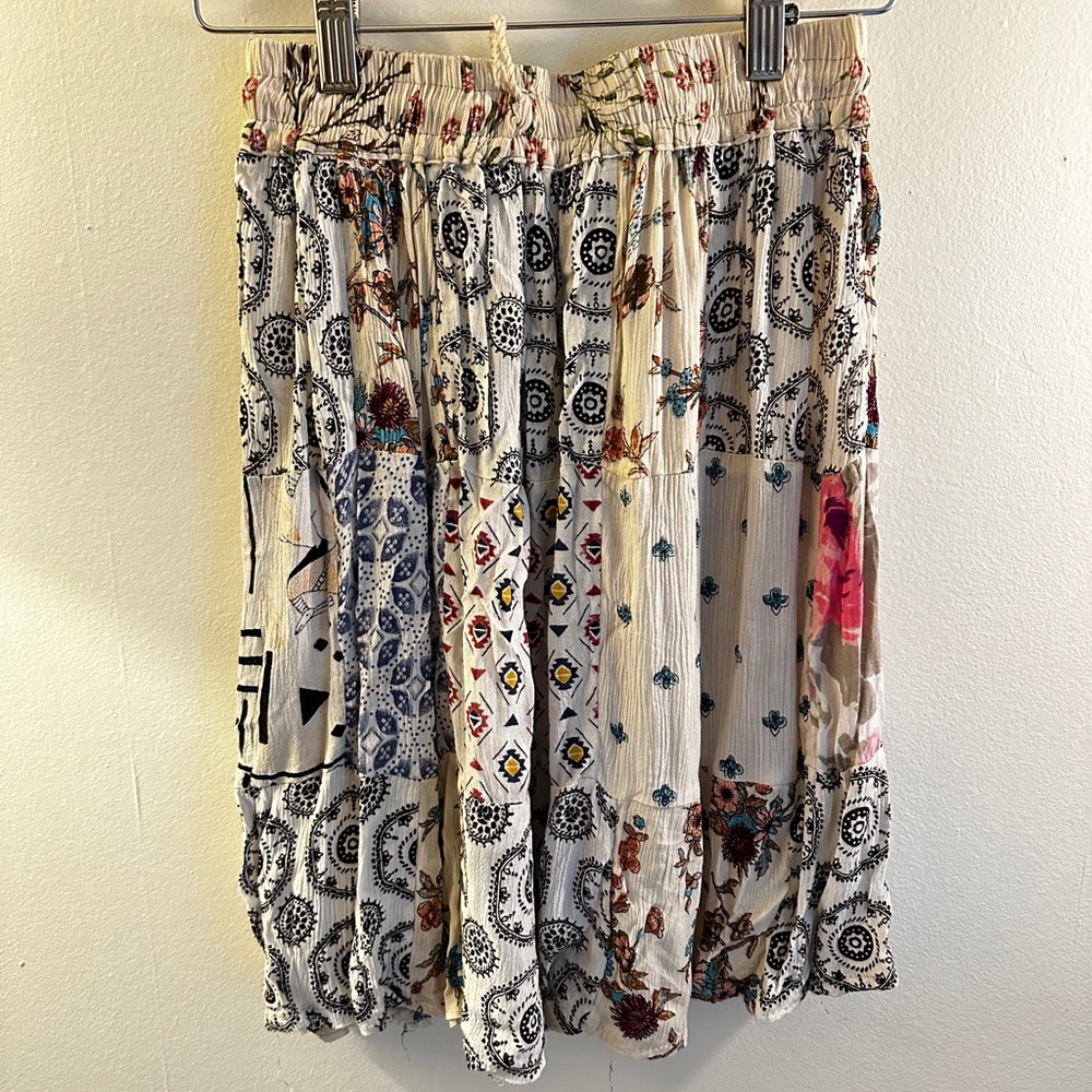 NWOT Bohemian Patchwork Flowy Skirt